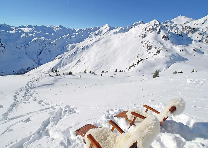 In Near Lift شقة *