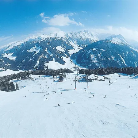 In Near Lift Apartament